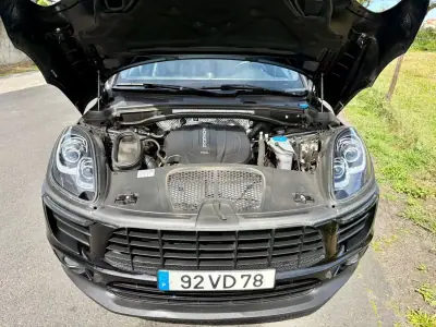 Porsche Macan 2018 - 44900 EUR, 109467 km - AUTO.MOTO.pt - 109467km - foto 24 de 27