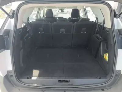 Peugeot 5008 2019 - 14900 EUR, 203649 km - AUTO.MOTO.pt - 203649km - foto 33 de 34