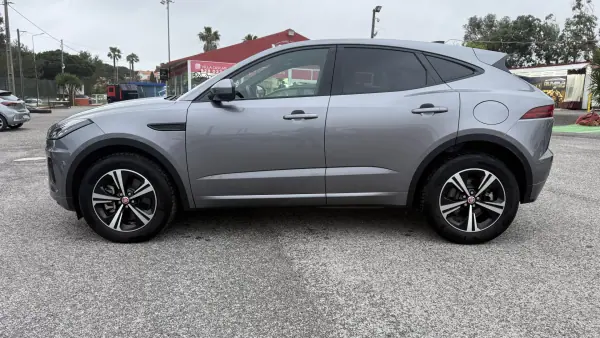 Jaguar E-Pace 2023 - 45500 EUR, 40380 km - AUTO.MOTO.pt - 40380km - foto 2 de 38