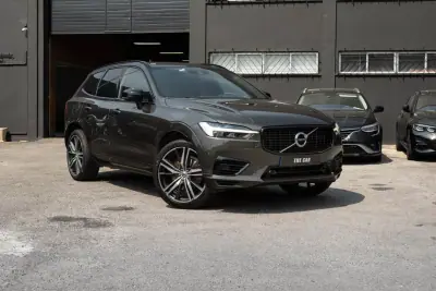 Volvo XC 60 2021 - 34999 EUR, 96771 km - AUTO.MOTO.pt - 96771km - foto 1 de 25
