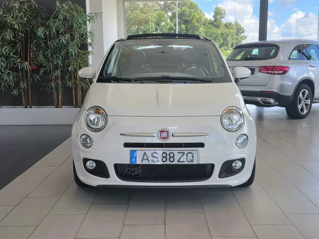 Fiat 500C 2014 - 9990 EUR, 69691 km - AUTO.MOTO.pt - 69691km - foto 3 de 38