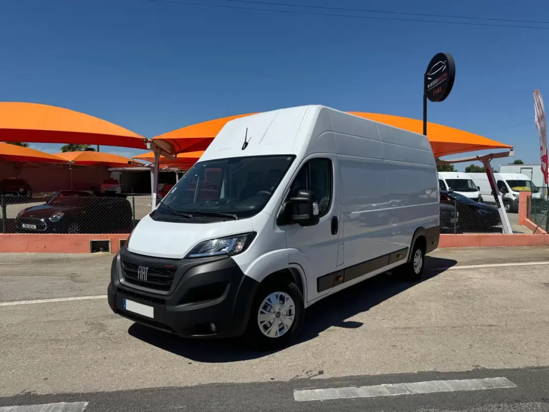 Fiat Ducato Maxi 35 XLH3 L4H3 2.2 Mjet 160cv 2022 - 24950 EUR, 157455 km - AUTO.MOTO.pt - 157455km - foto 1 de 10
