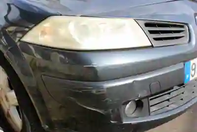 Renault Mégane 2006 - 1000 EUR, 324800 km - AUTO.MOTO.pt - 324800km - foto 15 de 16