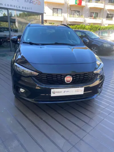 Fiat Tipo 2018 - 11980 EUR, 117950 km - AUTO.MOTO.pt - 117950km - foto 3 de 17