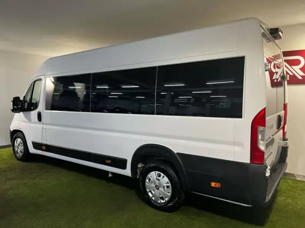 Fiat Ducato 2022 - 29500 EUR, 120000 km - AUTO.MOTO.pt - 120000km - foto 11 de 26