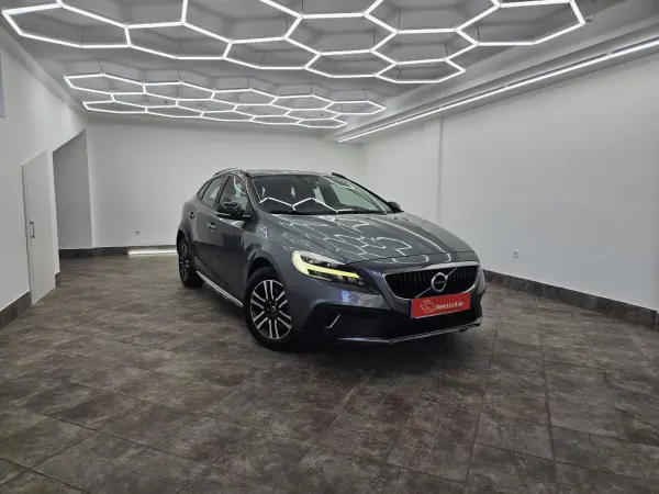 Volvo V40 Cross Country 2.0 D2 Momentum 2018 Diesel