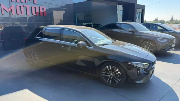 Mercedes-Benz A 180 7G-DCT Progressive Advanced 2023 Gasolina