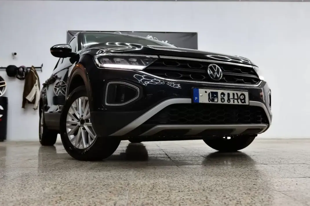 Volkswagen T-Roc 2023 - 22900 EUR, 50683 km - 50683km - foto 2 de 31