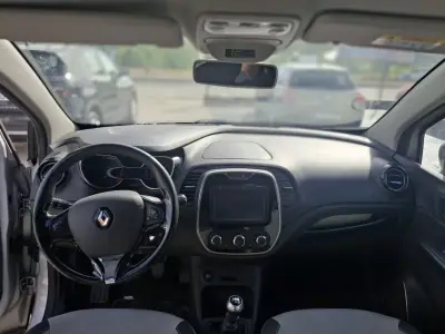 Renault Captur 2017 - 12950 EUR, 119123 km - AUTO.MOTO.pt - 119123km - foto 14 de 14