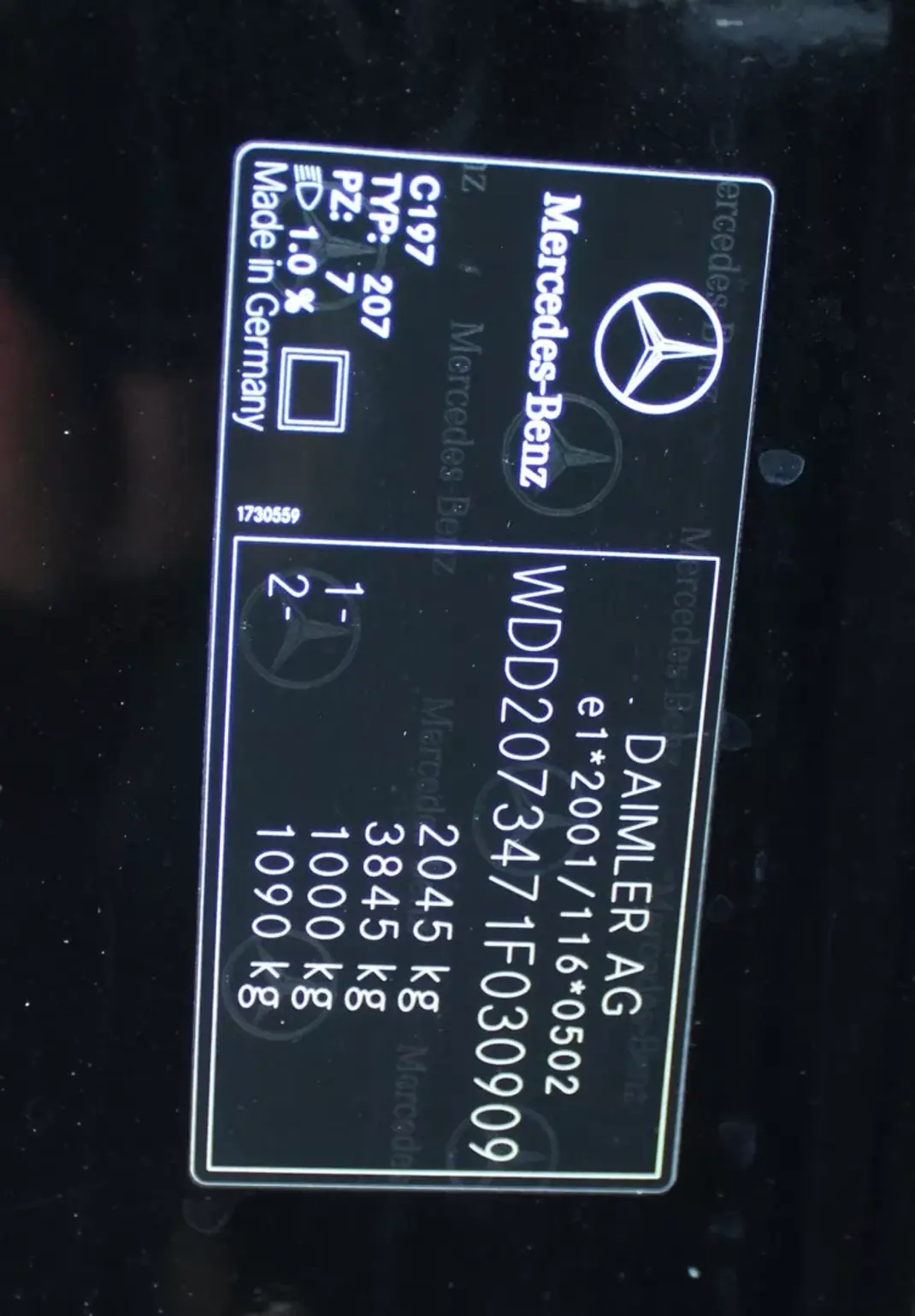Mercedes-Benz E 250 2010 - 14990 EUR, 225000 km - 225000km - foto 17 de 31
