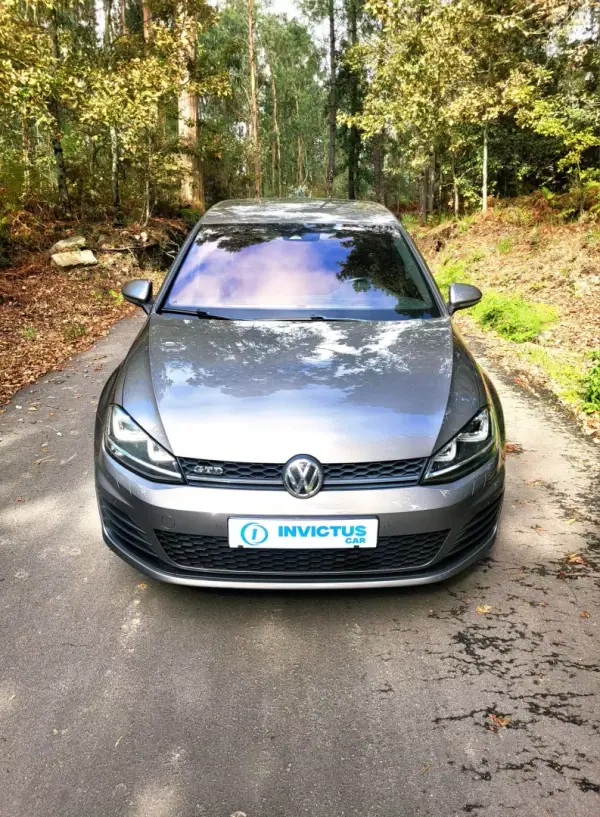 Volkswagen Golf 2015 - 16990 EUR, 218000 km - AUTO.MOTO.pt - 218000km - foto 4 de 25