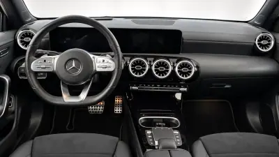 Mercedes-Benz CLA 250 2022 — foto 3 de 4