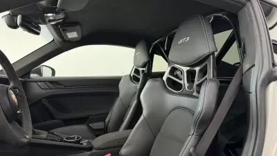 Porsche 992 2023 - 229990 EUR, 6875 km - AUTO.MOTO.pt - 6875km - foto 28 de 42
