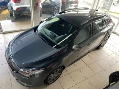 Renault Mégane Sport Tourer 2010 - 4990 EUR, 340390 km - AUTO.MOTO.pt - 340390km - foto 25 de 44
