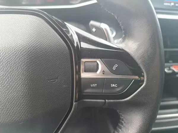 Peugeot 2008 2020 - 15900 EUR, 124990 km - AUTO.MOTO.pt - 124990km - foto 30 de 37