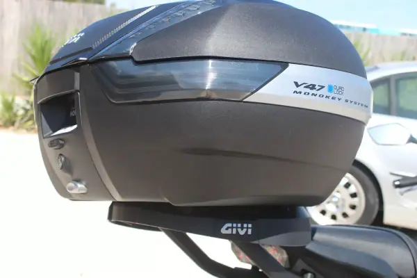 Honda CBR1000RR ABS 2018 - 6400 EUR, 26900 km - AUTO.MOTO.pt - 26900km - foto 11 de 34