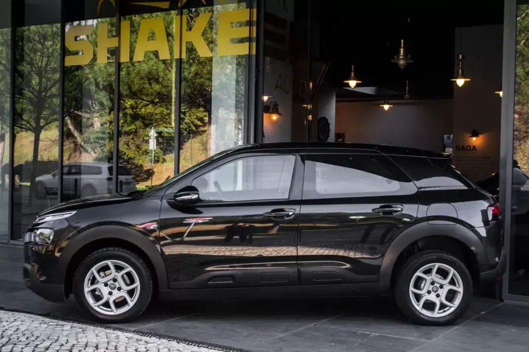 Citroën C4 Cactus 2019 - 9790 EUR, 189313 km - AUTO.MOTO.pt - 189313km - foto 2 de 41