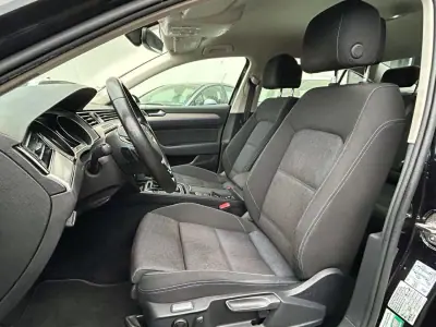 Volkswagen Passat 2017 - 18990 EUR, 134000 km - AUTO.MOTO.pt - 134000km - foto 14 de 17
