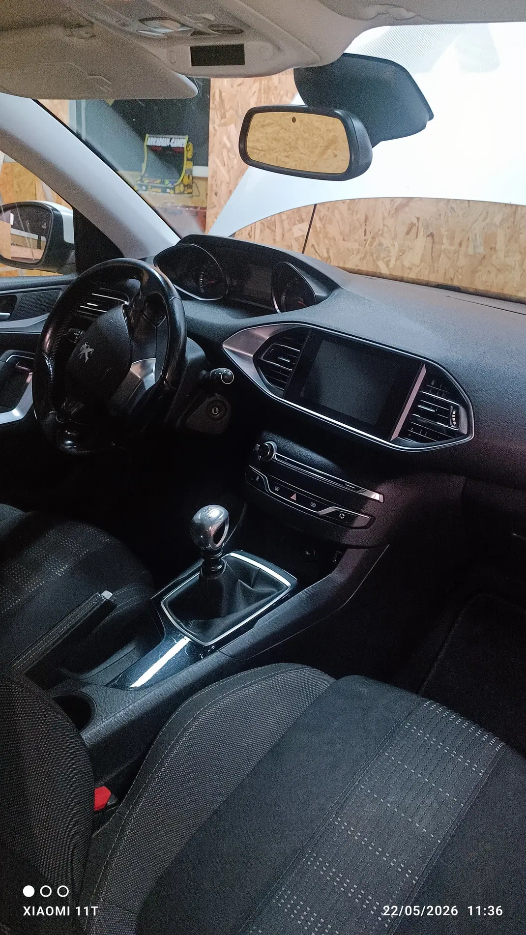 Peugeot 308 SW 2015 - 7000 EUR, 180000 km - 180000km - foto 8 de 10