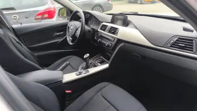 BMW 318 2014 - 12700 EUR, 219000 km - 219000km - foto 13 de 21