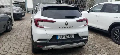 Renault Captur 2021 - 16900 EUR, 98000 km - AUTO.MOTO.pt - 98000km - foto 4 de 9