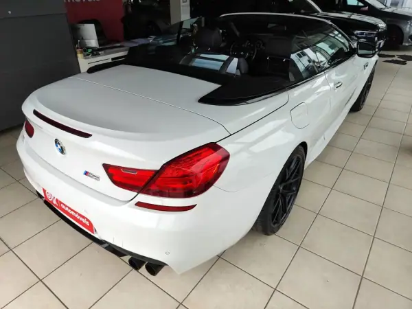 BMW M6 2012 - 63500 EUR, 155000 km - AUTO.MOTO.pt - 155000km - foto 13 de 49