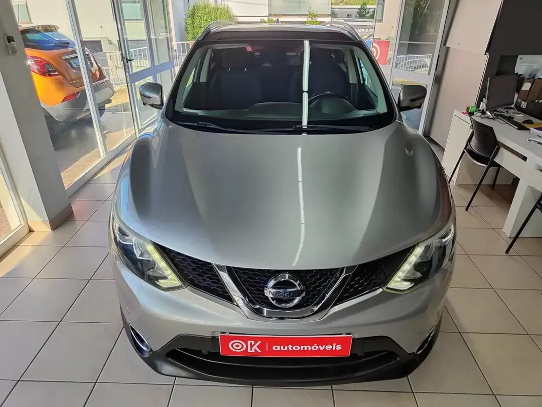 Nissan Qashqai 2015 - 14350 EUR, 98000 km - AUTO.MOTO.pt - 98000km - foto 4 de 38