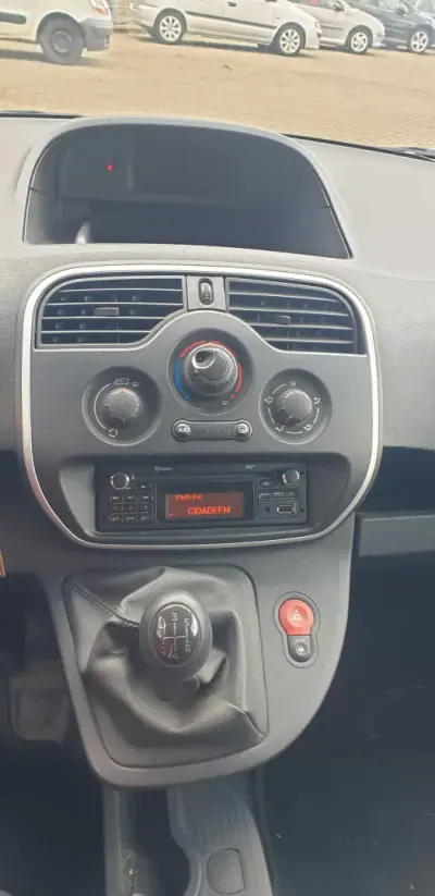 Renault KANGOO MAXI 1.5 DCI BUSINESS S/S 2016 - 8950 EUR, 170000 km - AUTO.MOTO.pt - 170000km - foto 10 de 11