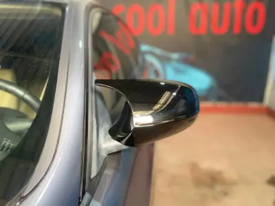 BMW 318 2010 - 10999 EUR, 181000 km - AUTO.MOTO.pt - 181000km - foto 25 de 46