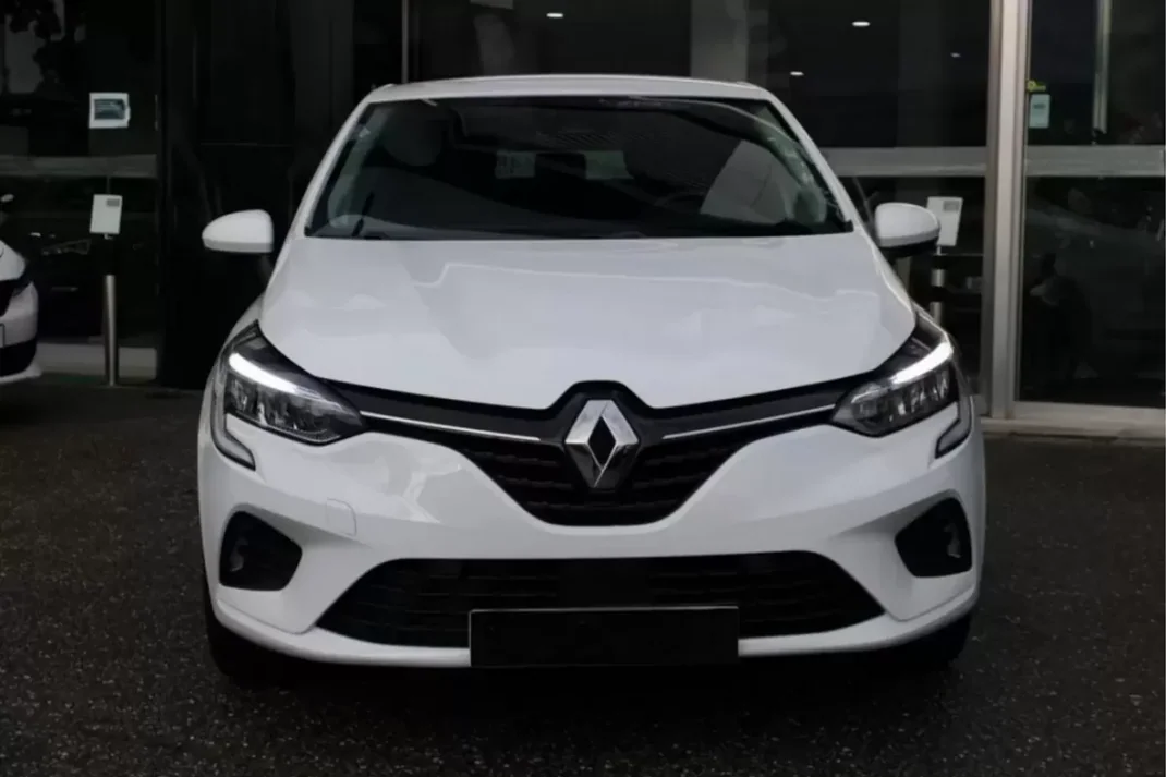 Renault Clio 2023 - 16990 EUR, 4048 km - AUTO.MOTO.pt - 4048km - foto 3 de 4