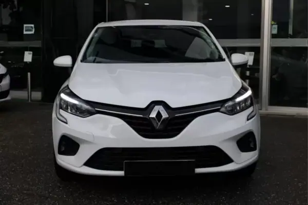 Renault Clio 2023 - 16990 EUR, 4048 km - AUTO.MOTO.pt - 4048km - foto 3 de 4