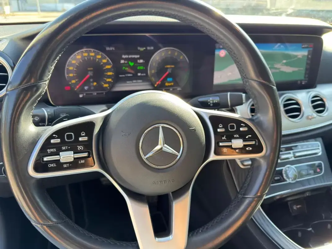 Mercedes-Benz E 300 2019 - 25900 EUR, 138000 km - 138000km - foto 33 de 33