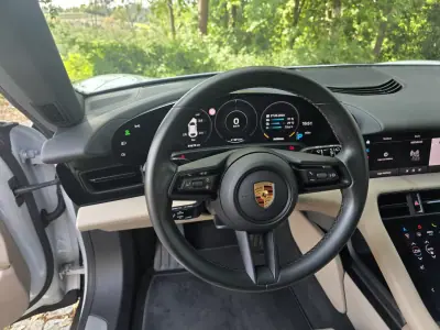 Porsche Taycan Cross Turismo 2021 - 65499 EUR, 59000 km - AUTO.MOTO.pt - 59000km - foto 18 de 40