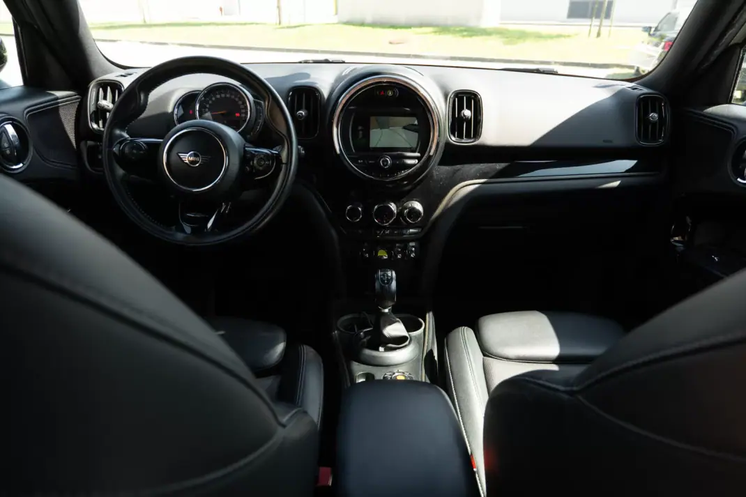 MINI Countryman 2019 - 20500 EUR, 162230 km - AUTO.MOTO.pt - 162230km - foto 11 de 24