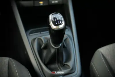 Kia Stonic 2021 - 13990 EUR, 128000 km - AUTO.MOTO.pt - 128000km - foto 24 de 29