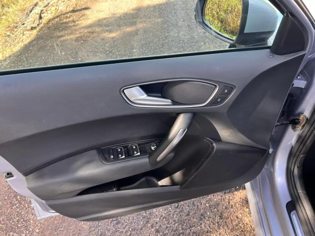 Audi A1 Sportback 2016 - 14995 EUR, 145170 km - AUTO.MOTO.pt - 145170km - foto 31 de 34