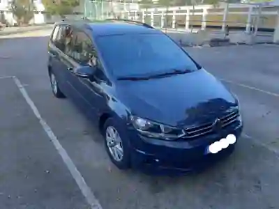 Volkswagen Touran 2023 - 24200 EUR, 183000 km - 183000km - foto 2 de 9