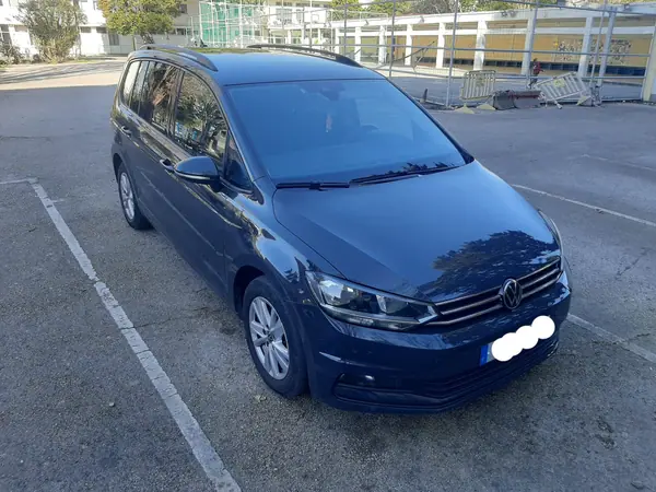Volkswagen Touran 2023 - 24200 EUR, 183000 km - 183000km - foto 2 de 9