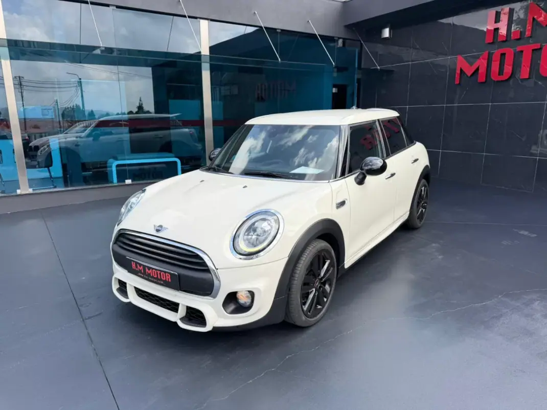 MINI Cooper 2018 - 17900 EUR, 144000 km - AUTO.MOTO.pt - 144000km - foto 6 de 12