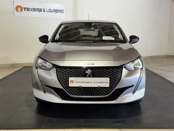 Peugeot e-208 2023 - 22500 EUR, 24843 km - AUTO.MOTO.pt - 24843km - foto 2 de 24