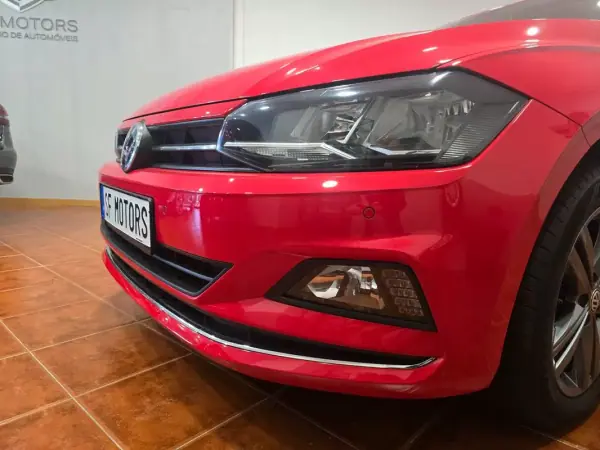 Volkswagen Polo 2018 - 14480 EUR, 138507 km - AUTO.MOTO.pt - 138507km - foto 15 de 45