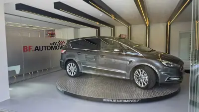 Ford S-Max 2017 - 22500 EUR, 160120 km - AUTO.MOTO.pt - 160120km - foto 8 de 67
