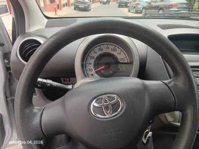 Toyota Aygo 2007 - 2500 EUR, 161000 km - 161000km - foto 7 de 8