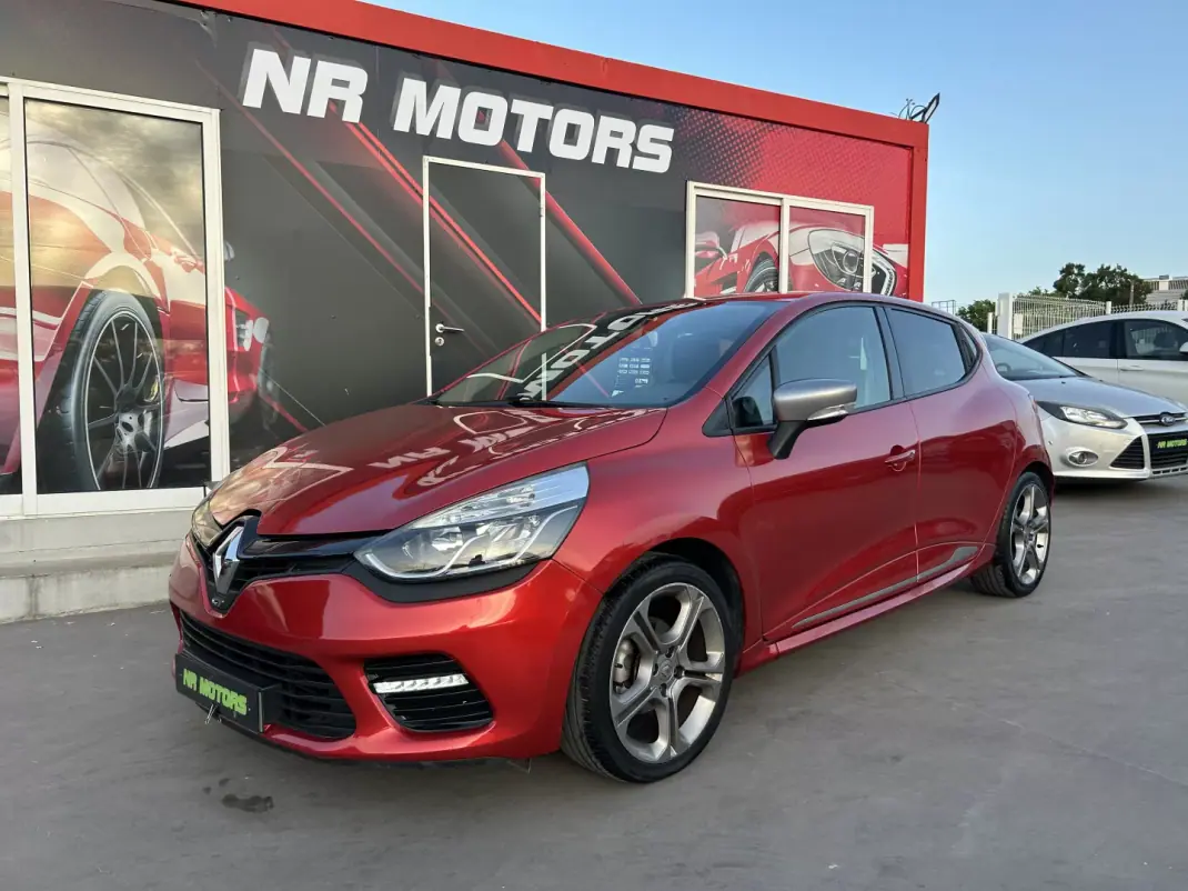 Renault Clio 2014 - 10947 EUR, 134000 km - AUTO.MOTO.pt - 134000km - foto 2 de 23