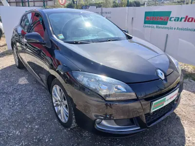 Renault Mégane 2010 - 7800 EUR, 122607 km - AUTO.MOTO.pt - 122607km - foto 6 de 29