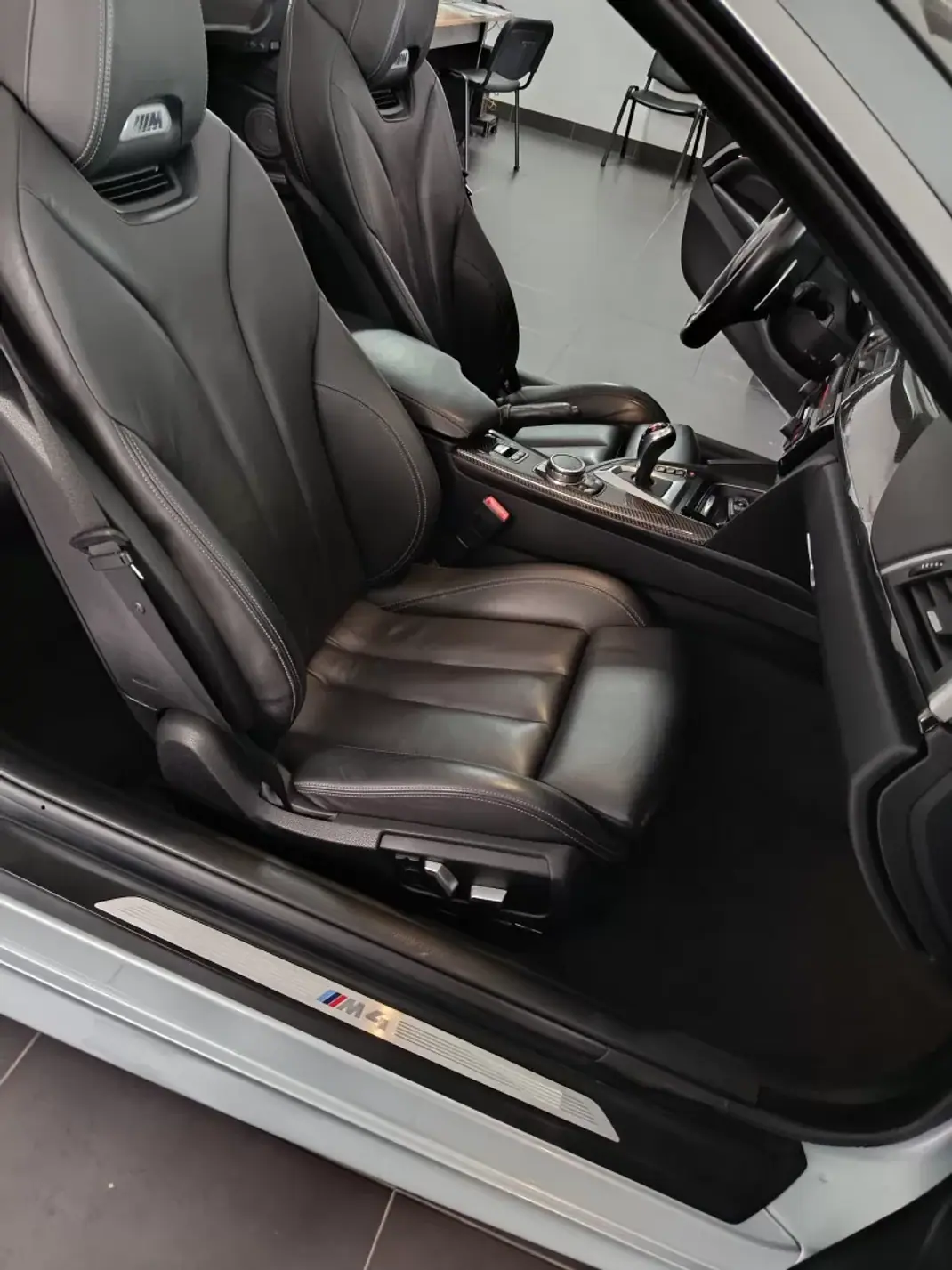 BMW M4 2015 - 56000 EUR, 72000 km - 72000km - foto 39 de 55