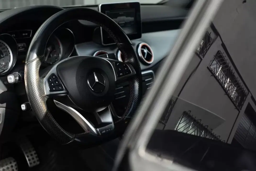 Mercedes-Benz CLA 220 2016 - 22999 EUR, 229658 km - AUTO.MOTO.pt - 229658km - foto 10 de 27