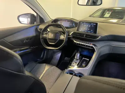 Peugeot 3008 2018 - 14990 EUR, 103000 km - 103000km - foto 15 de 35
