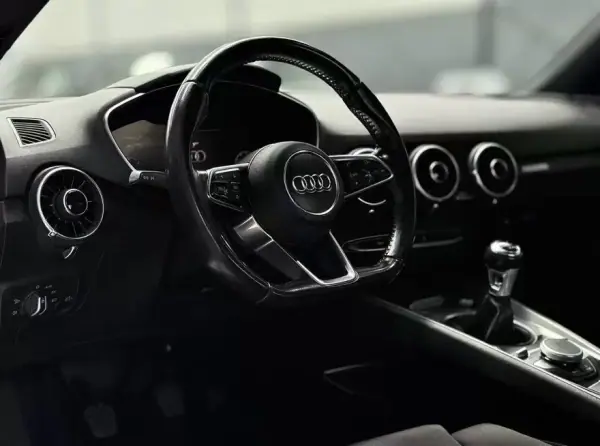 Audi TT Coupé 2016 - 22950 EUR, 216926 km - AUTO.MOTO.pt - 216926km - foto 28 de 37