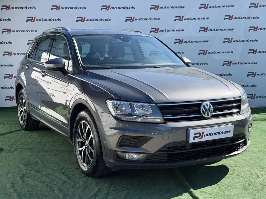 Volkswagen Tiguan 2018 - 18750 EUR, 170392 km - AUTO.MOTO.pt - 170392km - foto 4 de 21